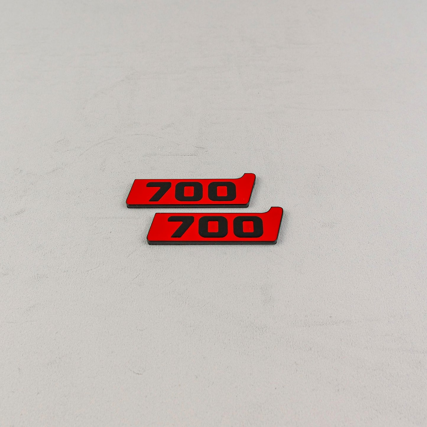 Metal Brabus Biturbo 700 Red Fender Emblem Logo Badges for Mercedes-Benz W463 G-Class G Wagon