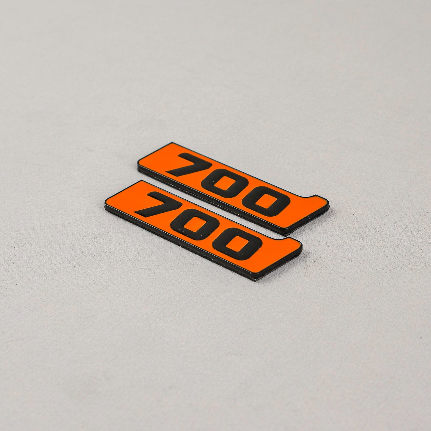 Brabus 700 Style Orange Metal Fender Emblem Logo Badge for Mercedes-Benz W463 G-Class