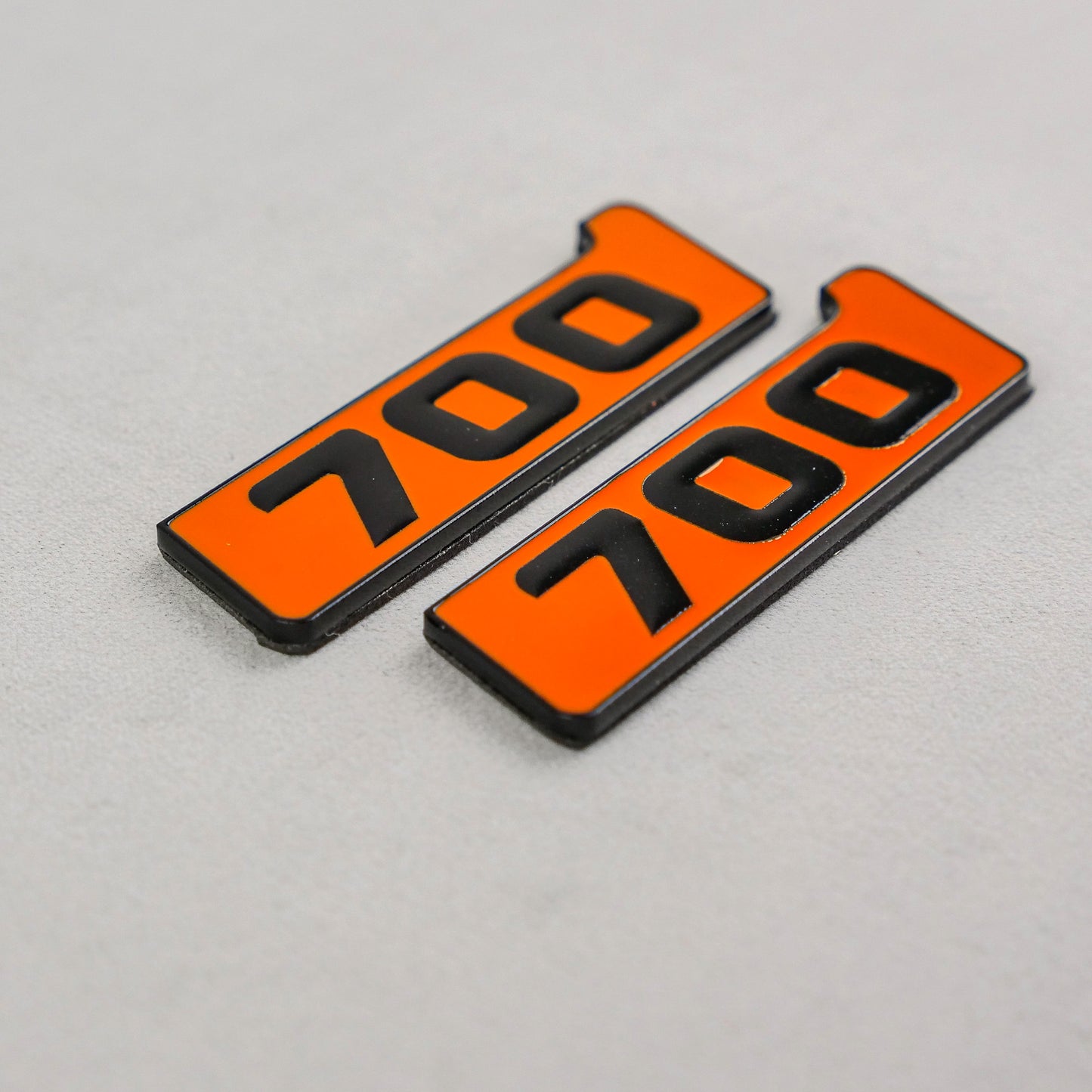 Brabus 700 Style Orange Metal Fender Emblem Logo Badge for Mercedes-Benz W463 G-Class