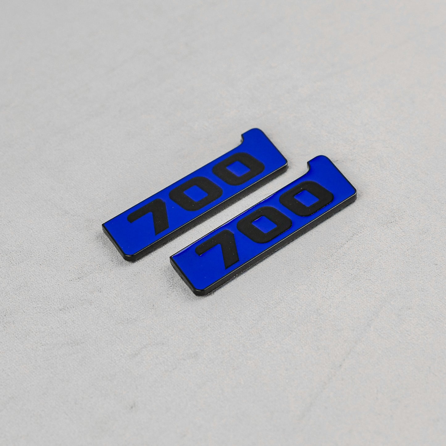 Brabus 700 Style Blue Metal Fender Emblem Logo Badge for Mercedes-Benz W463 G-Class