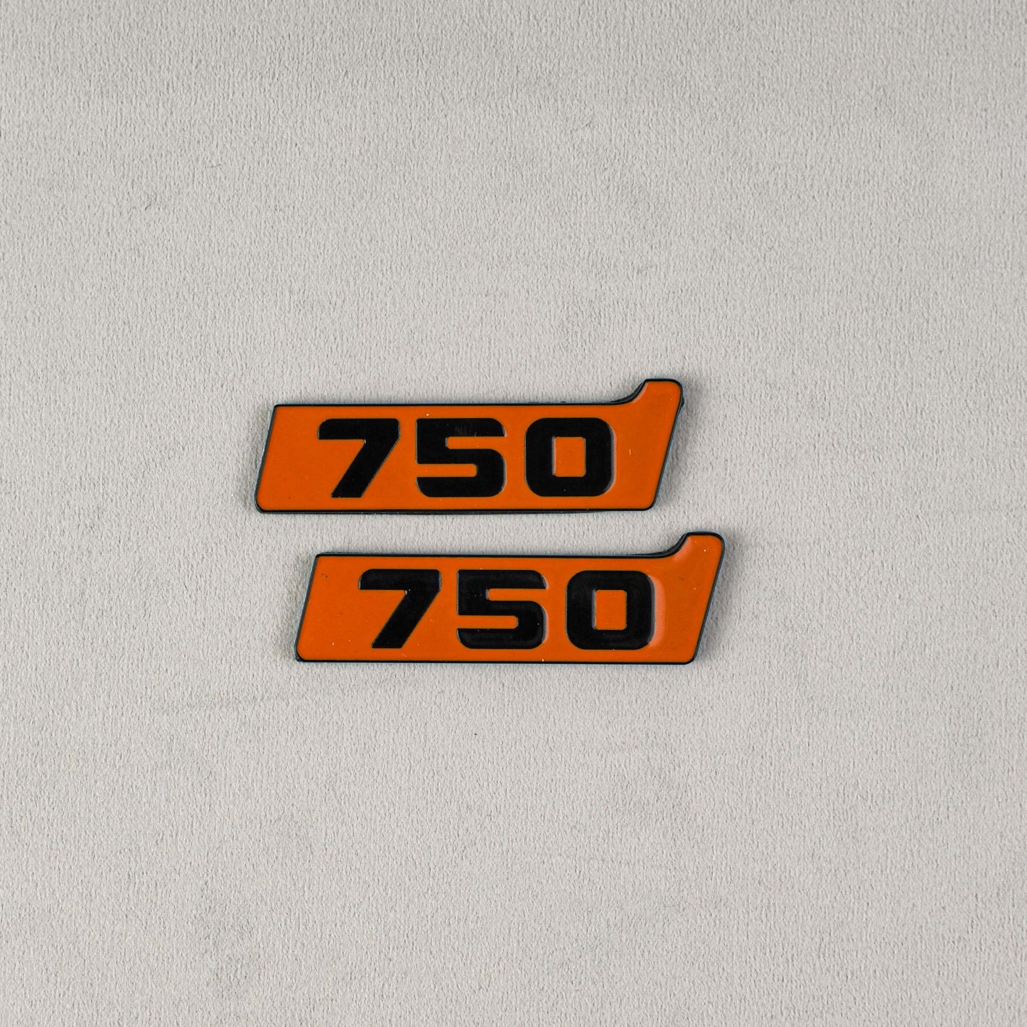 Brabus 750 Style Orange Metal Fender Emblem Logo Badge for Mercedes-Benz W463 G-Class