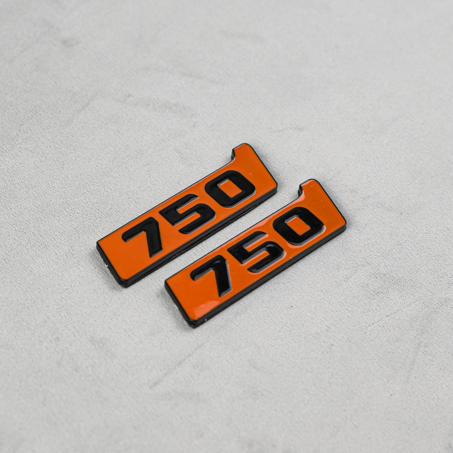 Brabus 750 Style Orange Metal Fender Emblem Logo Badge for Mercedes-Benz W463 G-Class