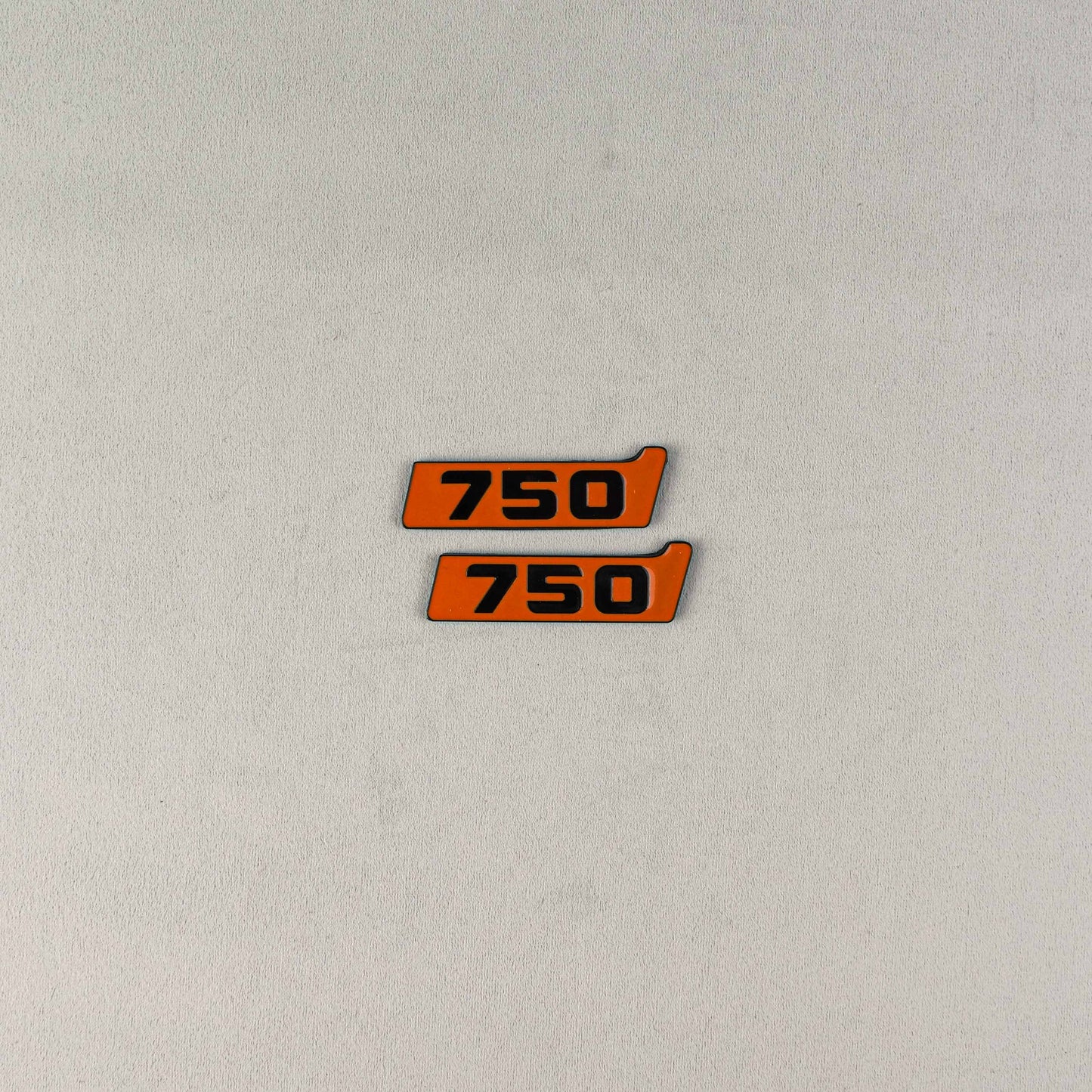 Brabus 750 Style Orange Metal Fender Emblem Logo Badge for Mercedes-Benz W463 G-Class