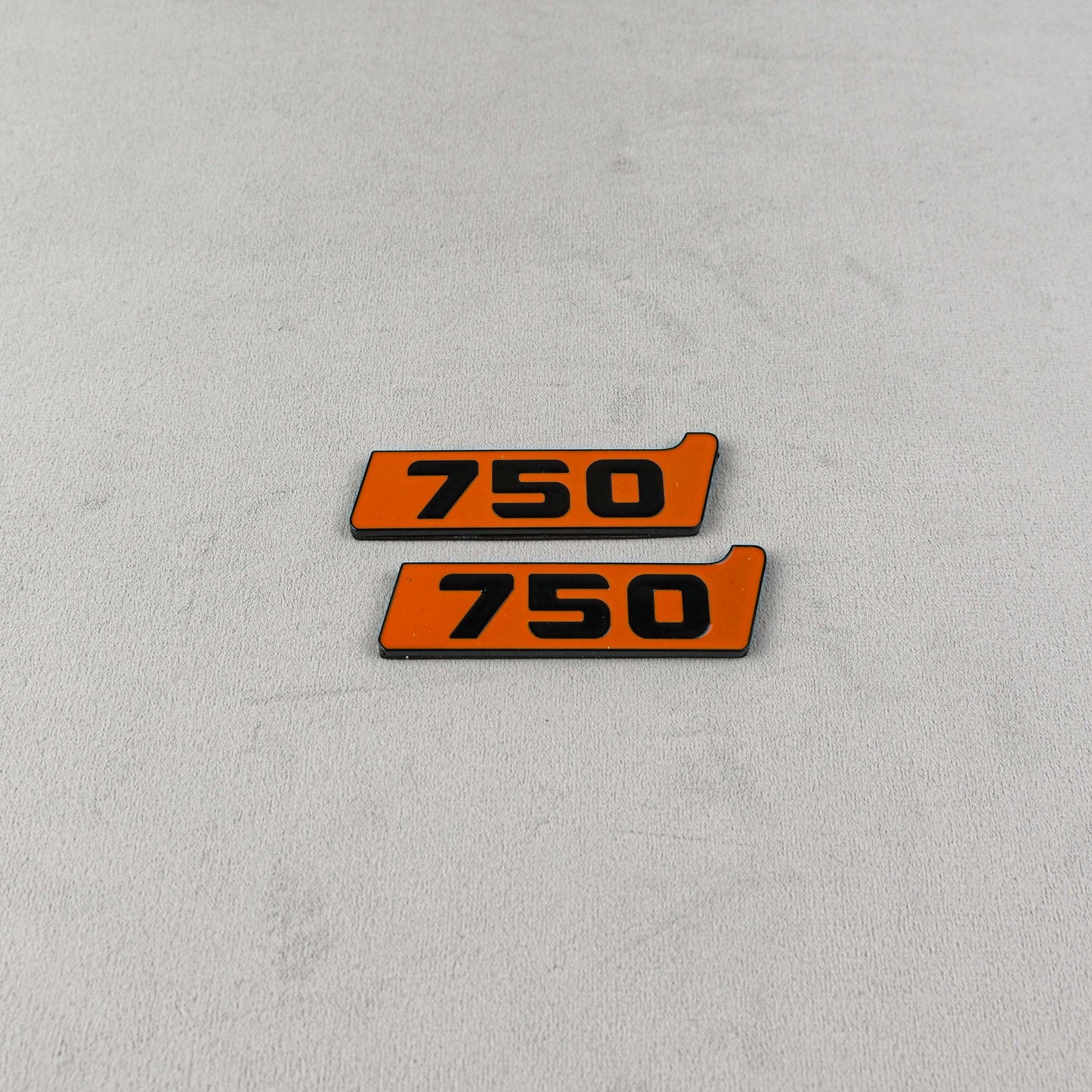 Brabus 750 Style Orange Metal Fender Emblem Logo Badge for Mercedes-Benz W463 G-Class