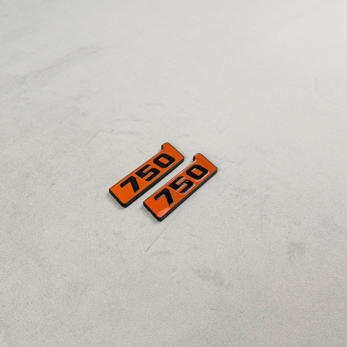 Brabus 750 Style Orange Metal Fender Emblem Logo Badge for Mercedes-Benz W463 G-Class