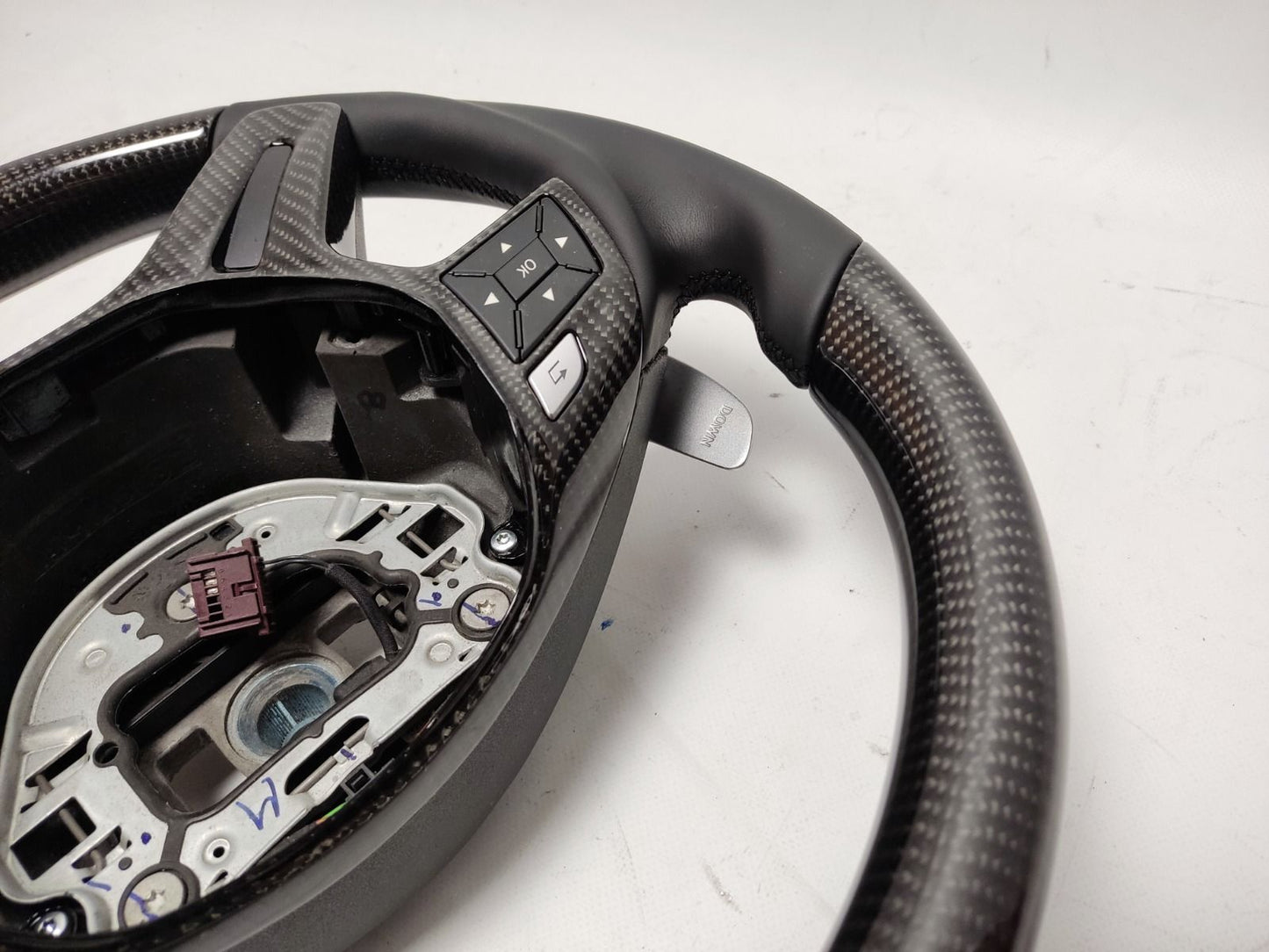 Mercedes-Benz G-Class E-Class GL ML W463 W166 W212 Steering Wheel Carbon Leather