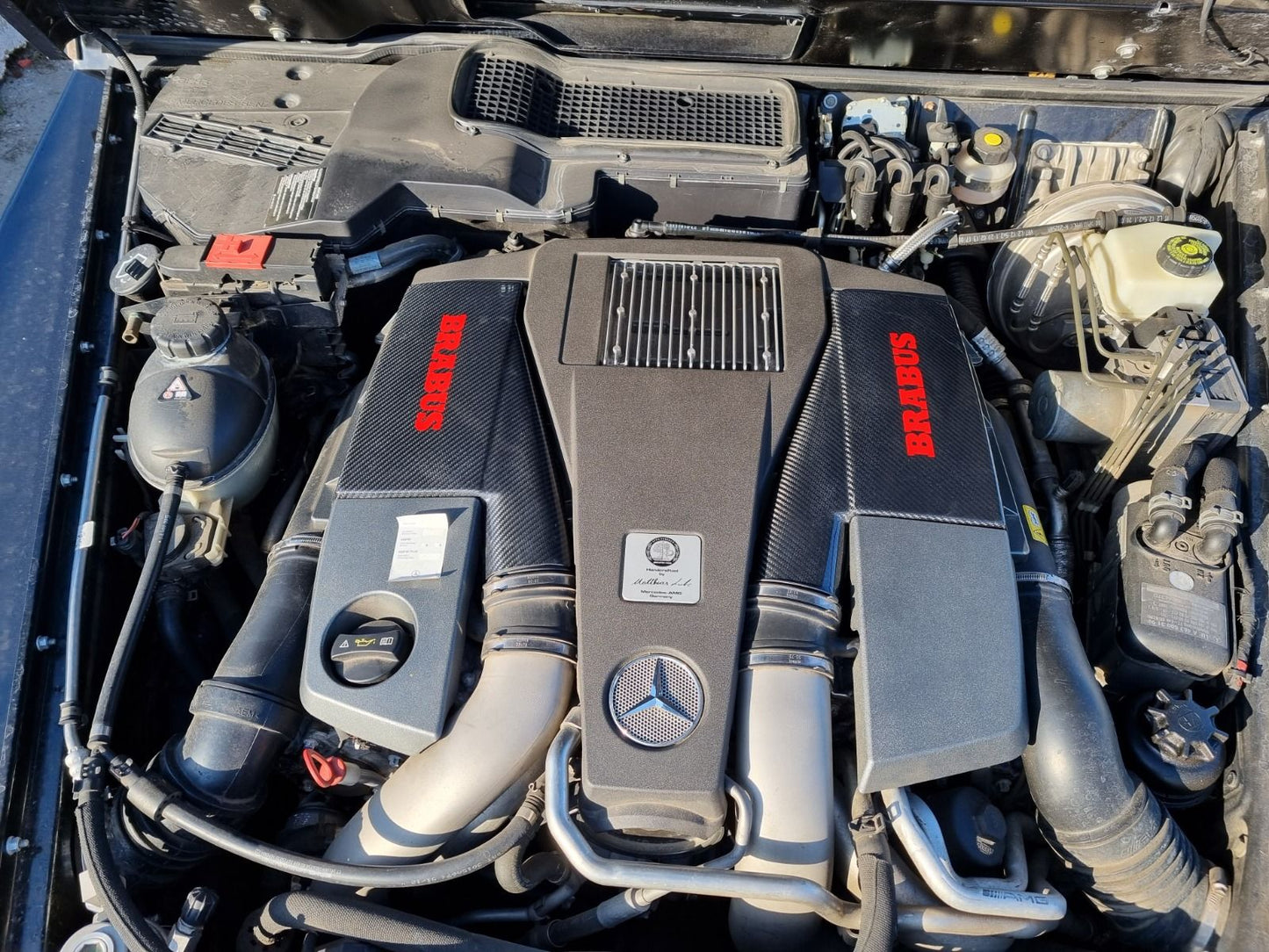 Mercedes-Benz W463 G63 G-Class Brabus Style Carbon Fiber Engine Air Filter Covers