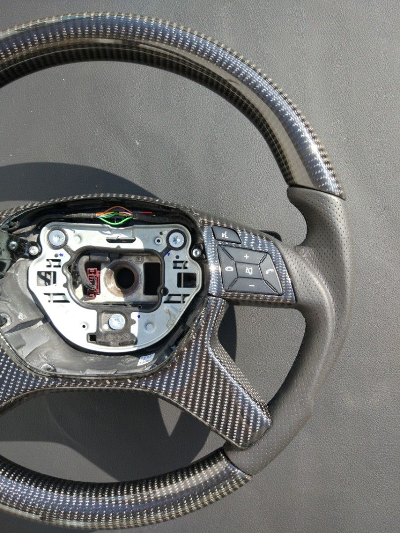 Mercedes-Benz E-Class G-Class GL ML W166 X166 W463 Steering Wheel Leather Carbon