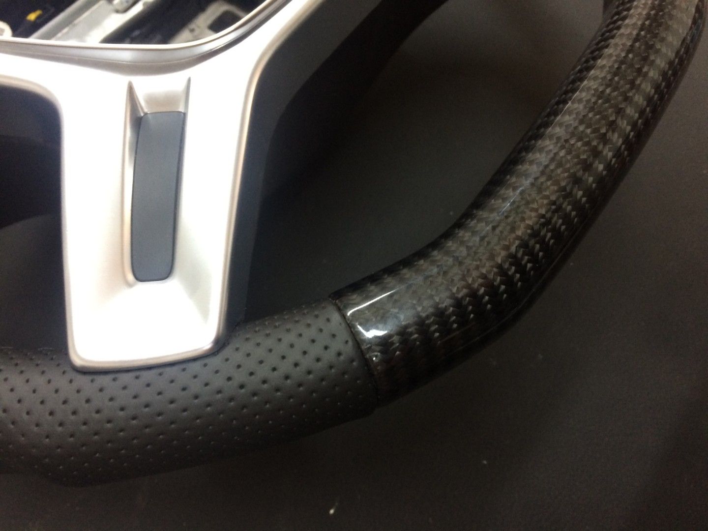 Mercedes-Benz E-Class G-Class GL ML W166 X166 W463 Steering Wheel Carbon Leather