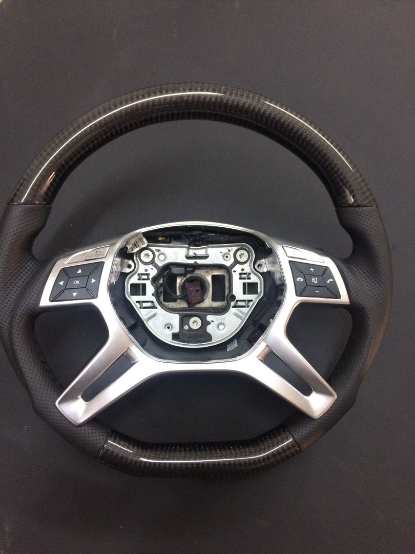 Mercedes-Benz E-Class G-Class GL ML W166 X166 W463 Steering Wheel Carbon Leather
