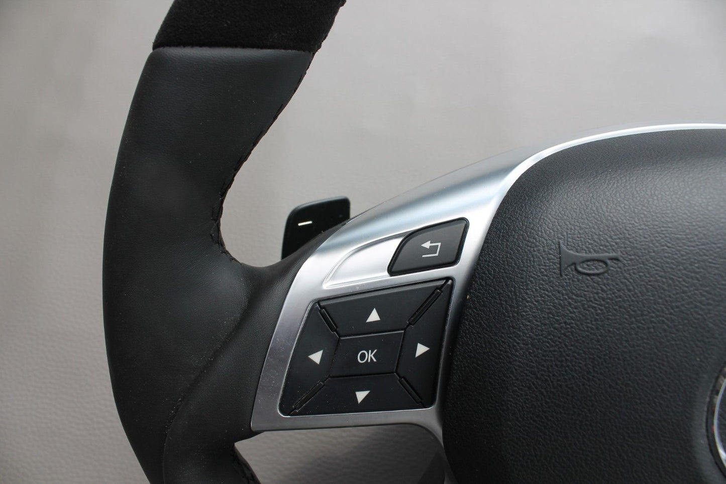 Mercedes-Benz E G GL ML-Class W166 X166 W463 Steering Wheel Leather Alcantara