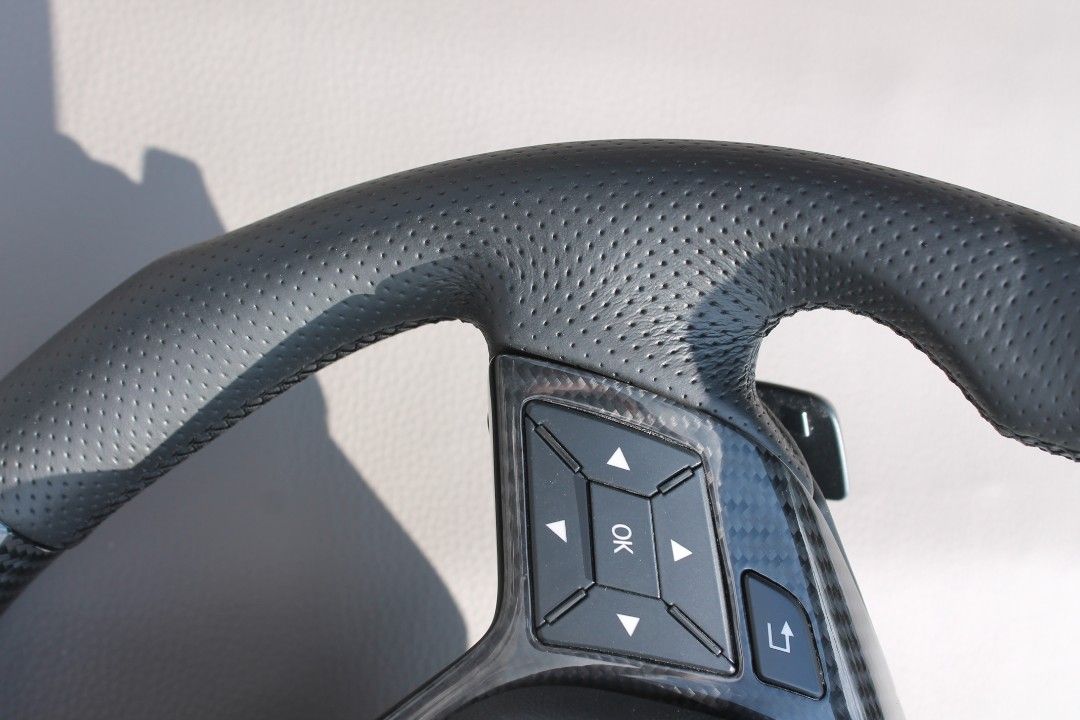Mercedes-Benz A W176 B W246 C-Class W205 Steering Wheel Carbon Leather Brabus Style Logo
