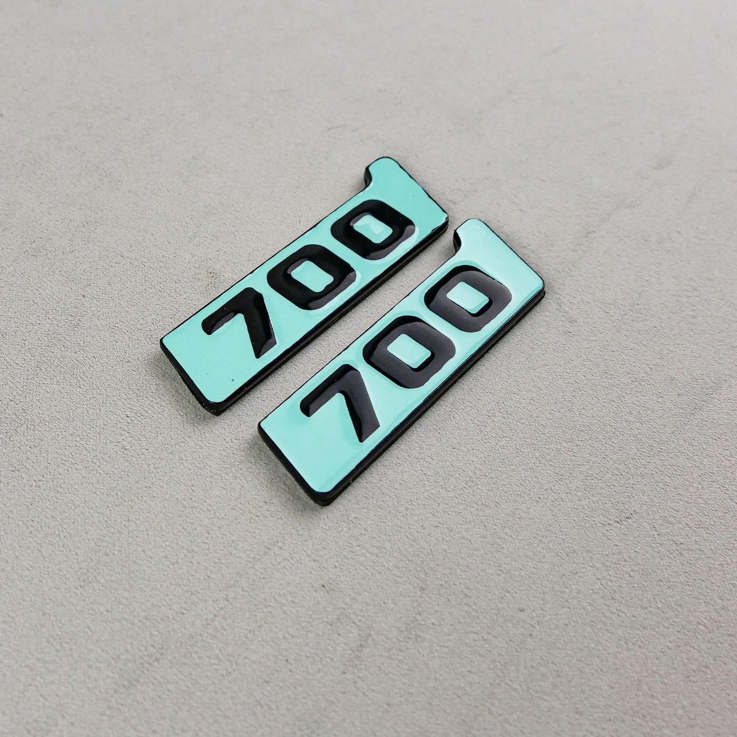 Brabus 700 Style Tiffany Blue Metal Fender Emblem Logo Badge for Mercedes-Benz W463 G-Class