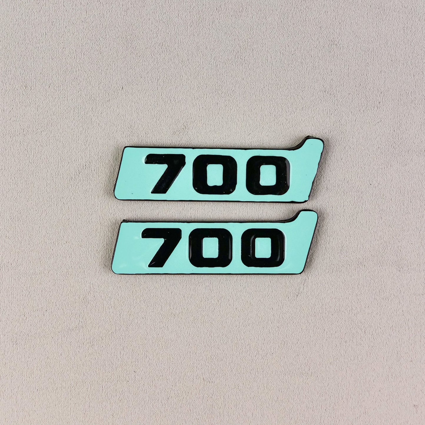Brabus 700 Style Tiffany Blue Metal Fender Emblem Logo Badge for Mercedes-Benz W463 G-Class