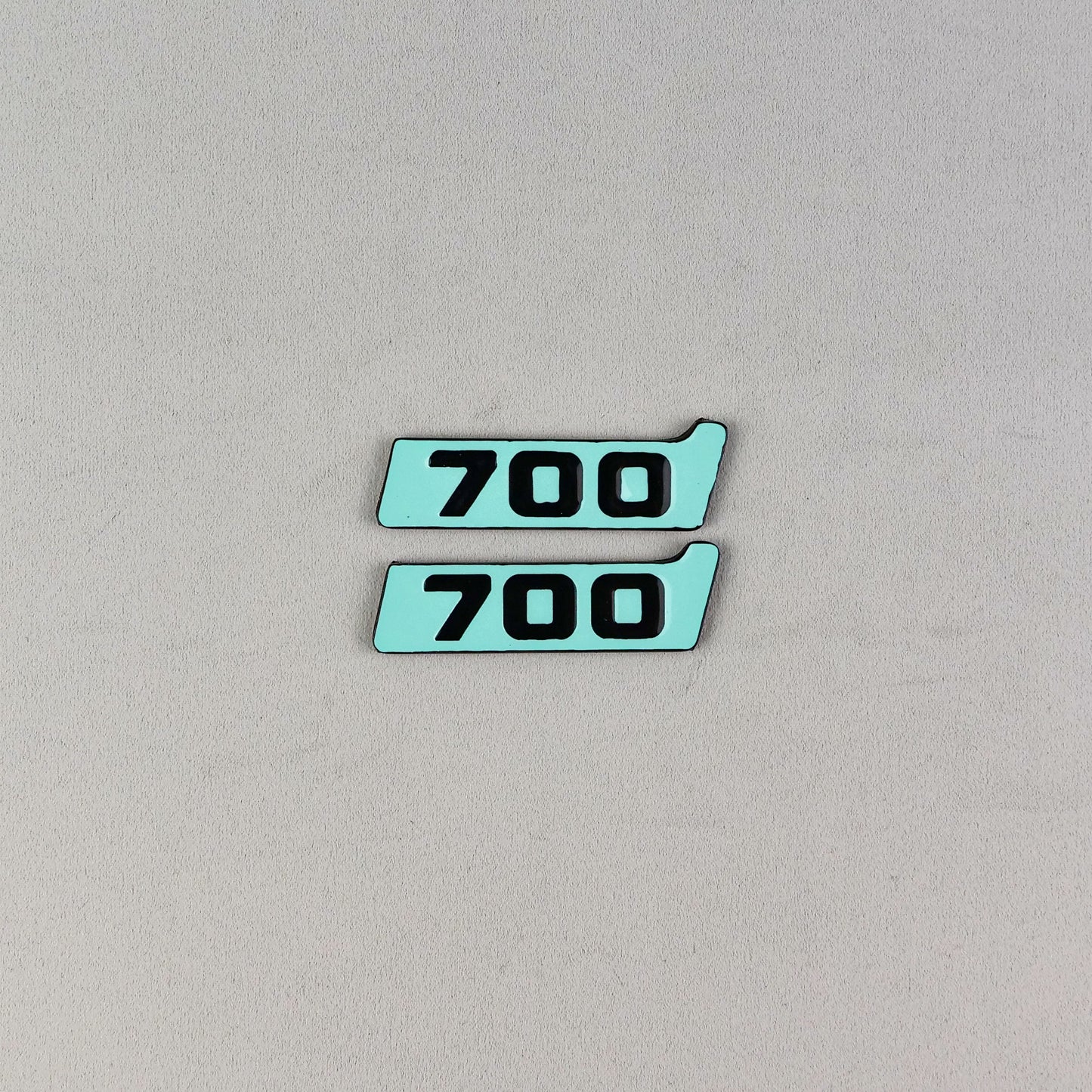 Brabus 700 Style Tiffany Blue Metal Fender Emblem Logo Badge for Mercedes-Benz W463 G-Class