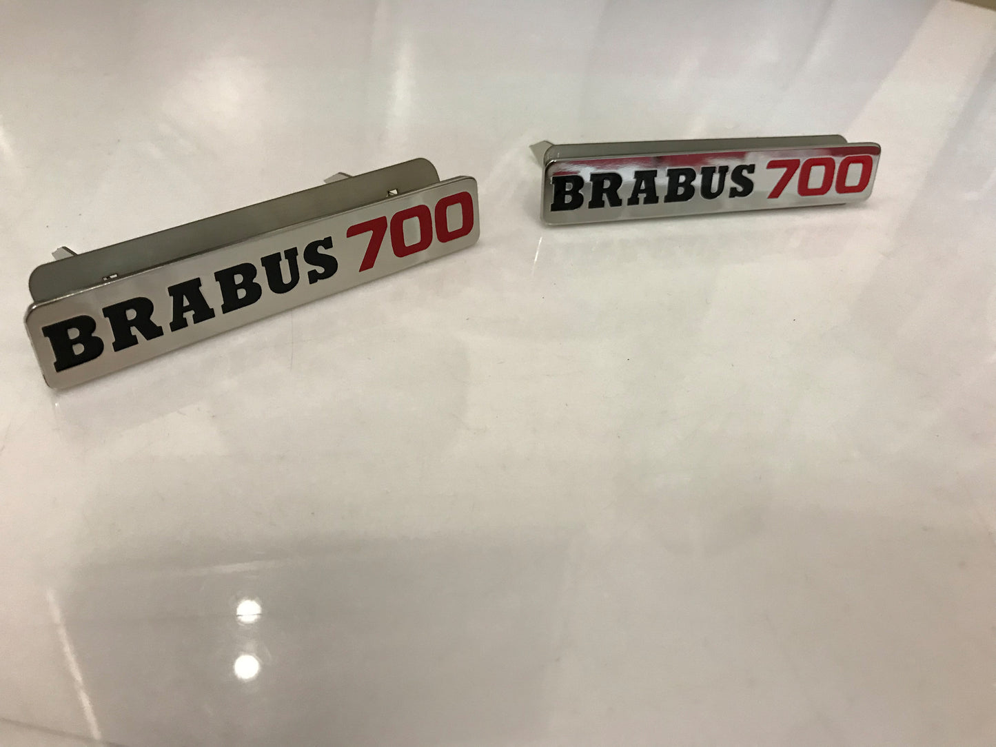 Metal Floor Mats Emblem Brabus 700 Style Badge for Mercedes-Benz W463 G-Class 2pcs