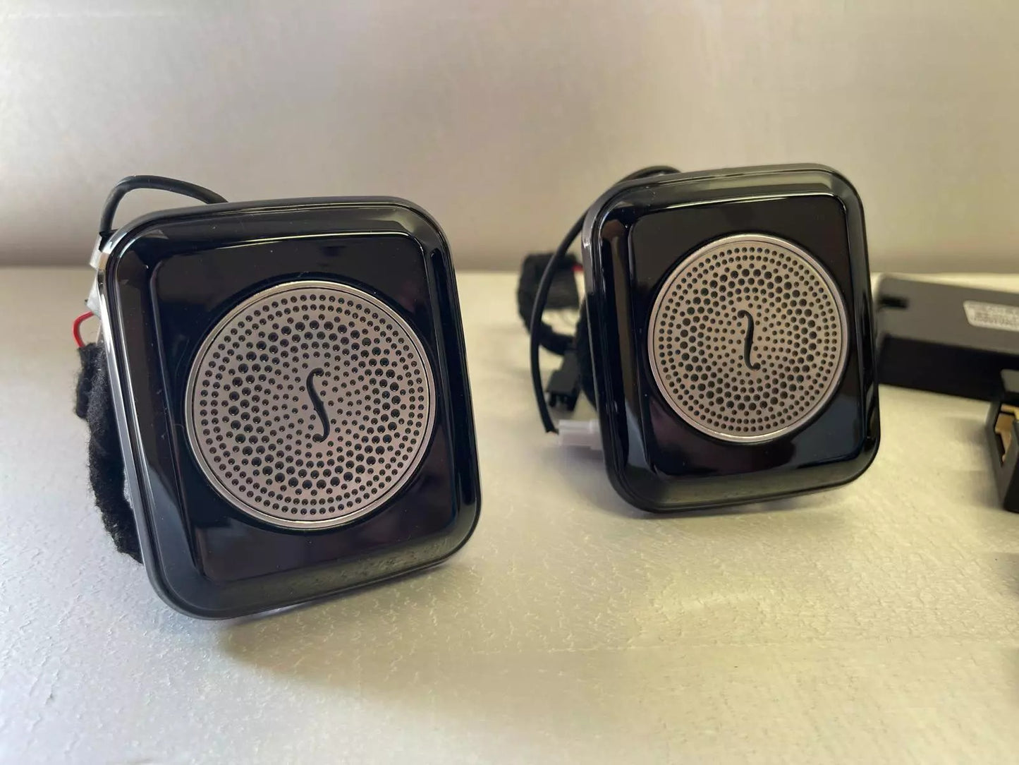 Interior Ambient Light LED 3D Rotary Tweeter Speakers W463A G Wagon