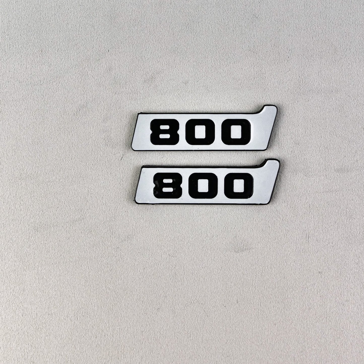 Superwhite Fender Emblems 800 Logo Badges for Mercedes-Benz W463 W463A G-Class G Wagon