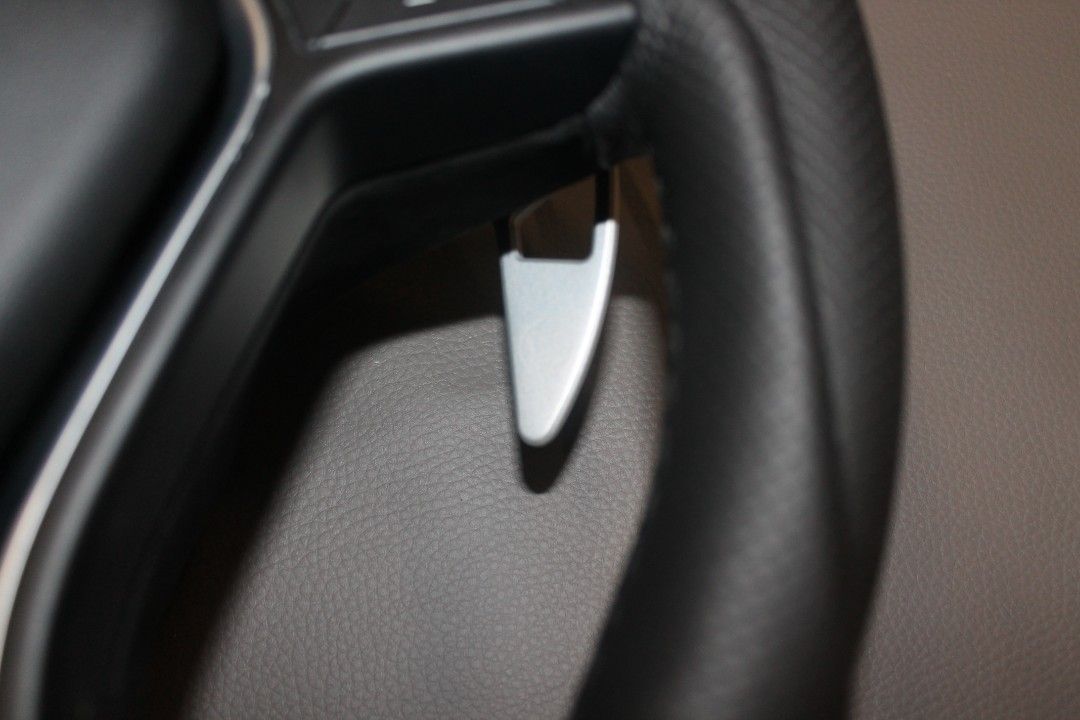 Mercedes-Benz CLA CLS GLE Steering Wheel Leather Alcantara