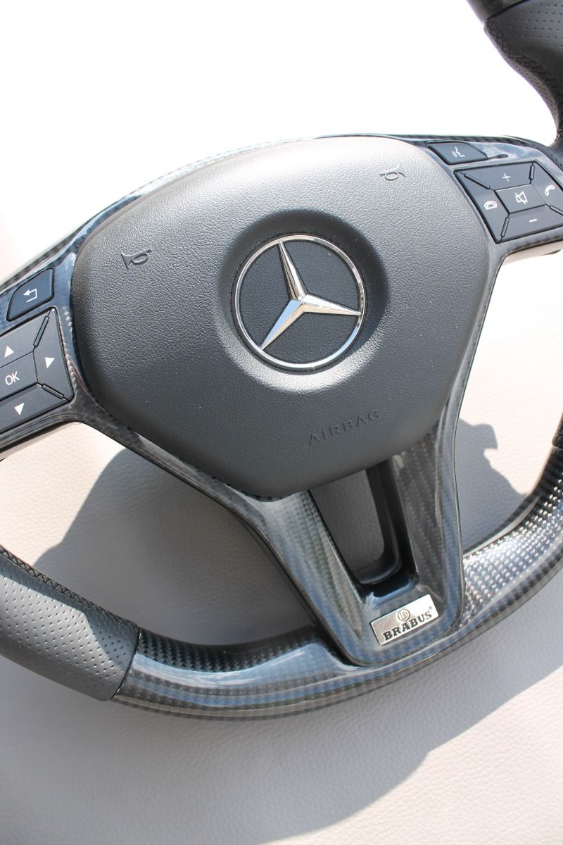 Mercedes-Benz C CLS SLK E-Class W207 W212 W172 W218 W204 Steering Wheel Carbon Leather