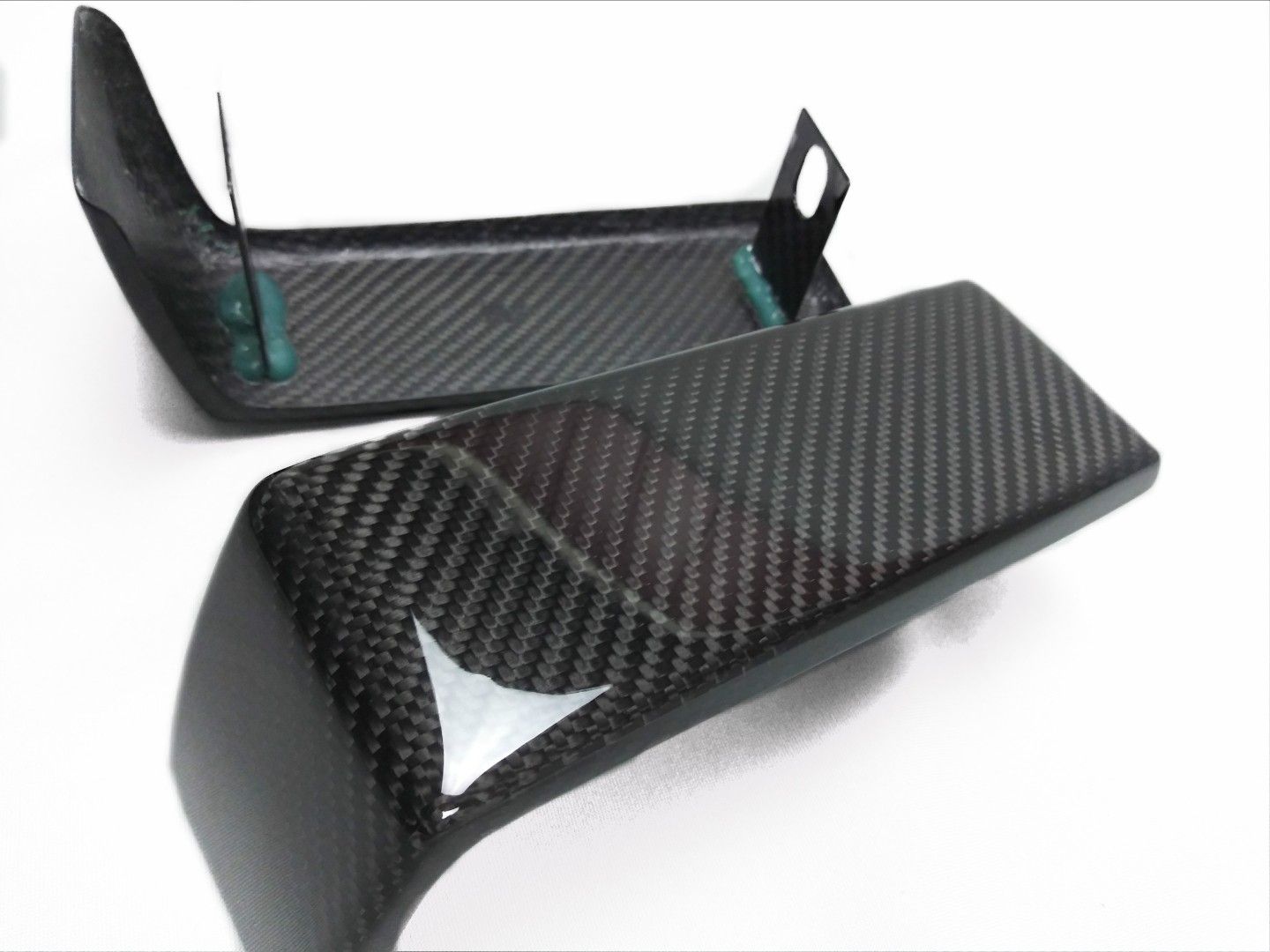 Mercedes-Benz W463 G Wagon AMG Front Bumper Carbon Fiber Inserts