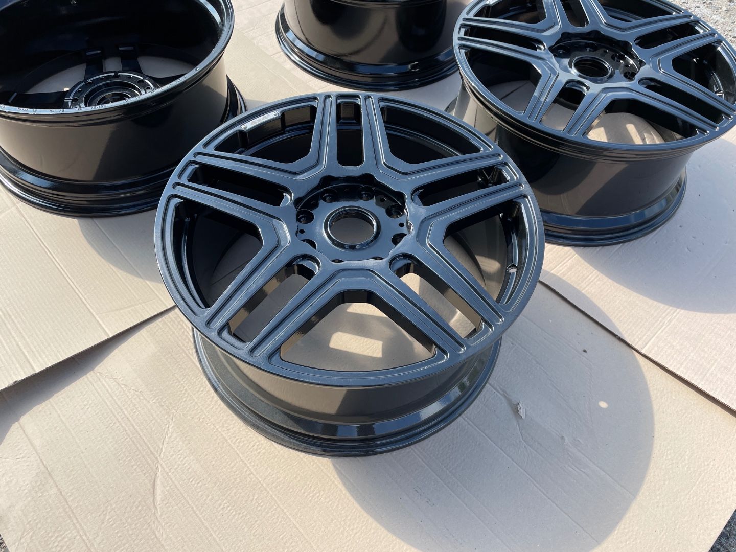 Original Mercedes-Benz W463 4x4 Squared R22 Brabus Monoblock Rims Glossy Black