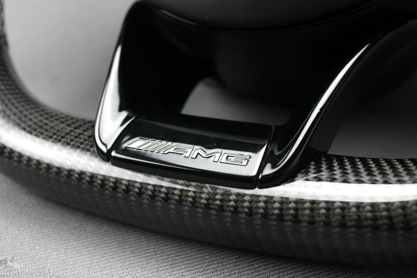 Mercedes-Benz W176 C117 W205 W213 X156 W166 W222 S AMG Steering Wheel Carbon Leather