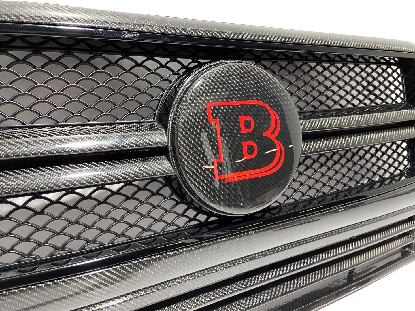 Carbon Fiber Front Grill Red Badge Grille Emblem Logo Brabus Style for Mercedes-Benz G-Wagon G-Class W463