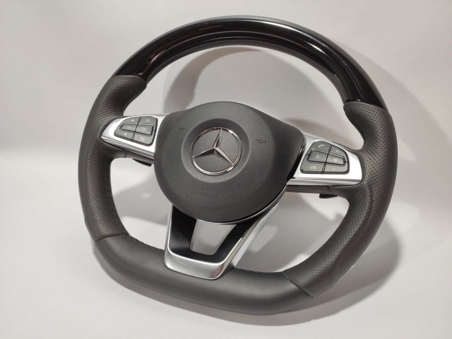 Mercedes-Benz GLE GLC GLS C CLA W205 W166 X166 Steering Wheel Piano Black Leather