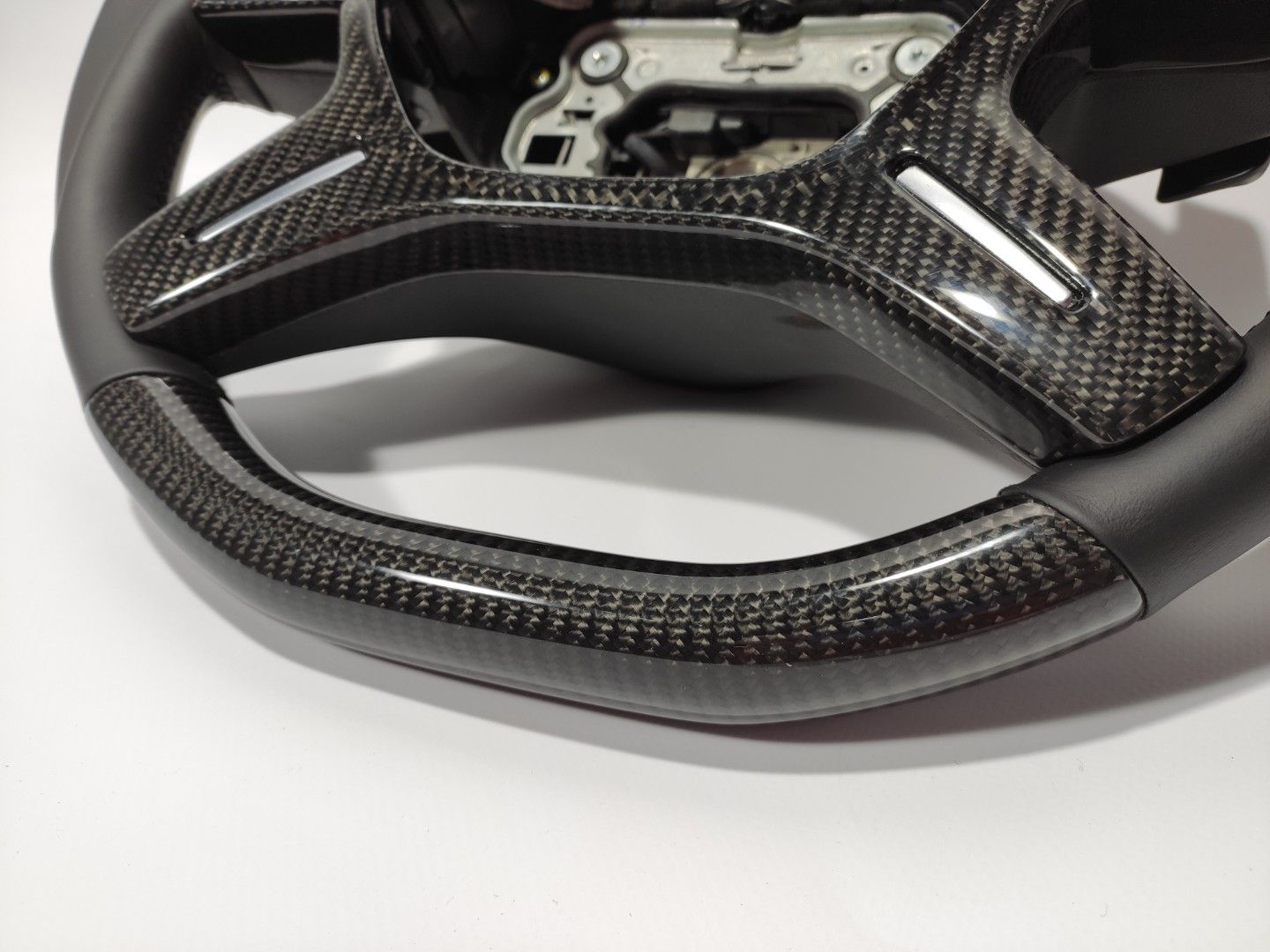 Mercedes-Benz ML W166 GL GLS GLE W292 G W463 W212 E Steering Wheel Leather Carbon Fiber