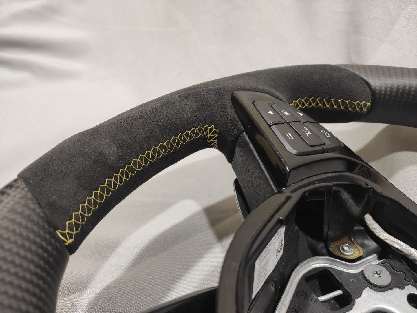 Mercedes-Benz GLE GLC GLS C CLA W205 W166 X166 Steering Wheel AMG Edition One