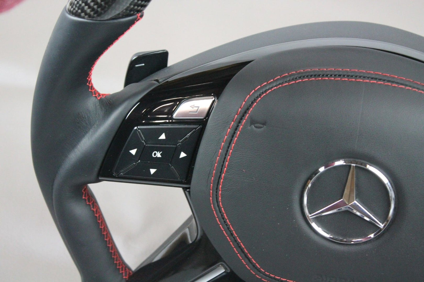 Mercedes-Benz G-Class GL ML W463 X166 W166 Steering Wheel Leather Carbon Fiber