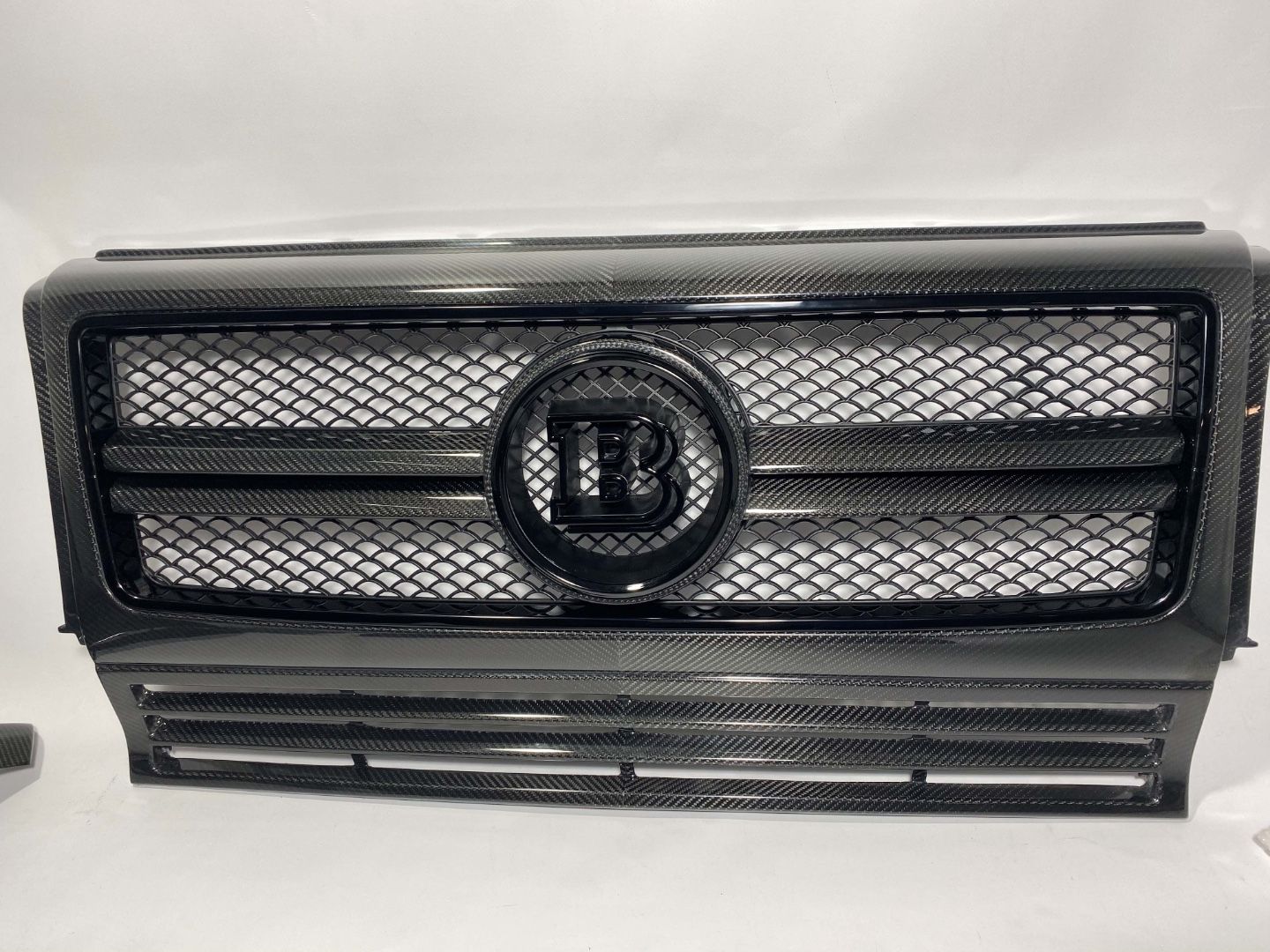 Mercedes-Benz G-Class W463 Carbon Fiber Front Grill