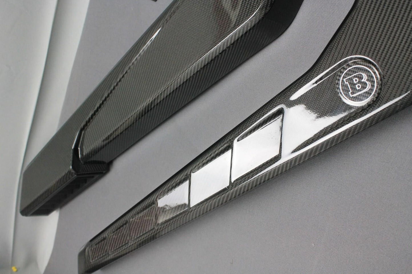 Mercedes-Benz W463 G-Wagon Brabus Style Carbon Fiber Air Intake Snorkels + Badges Set