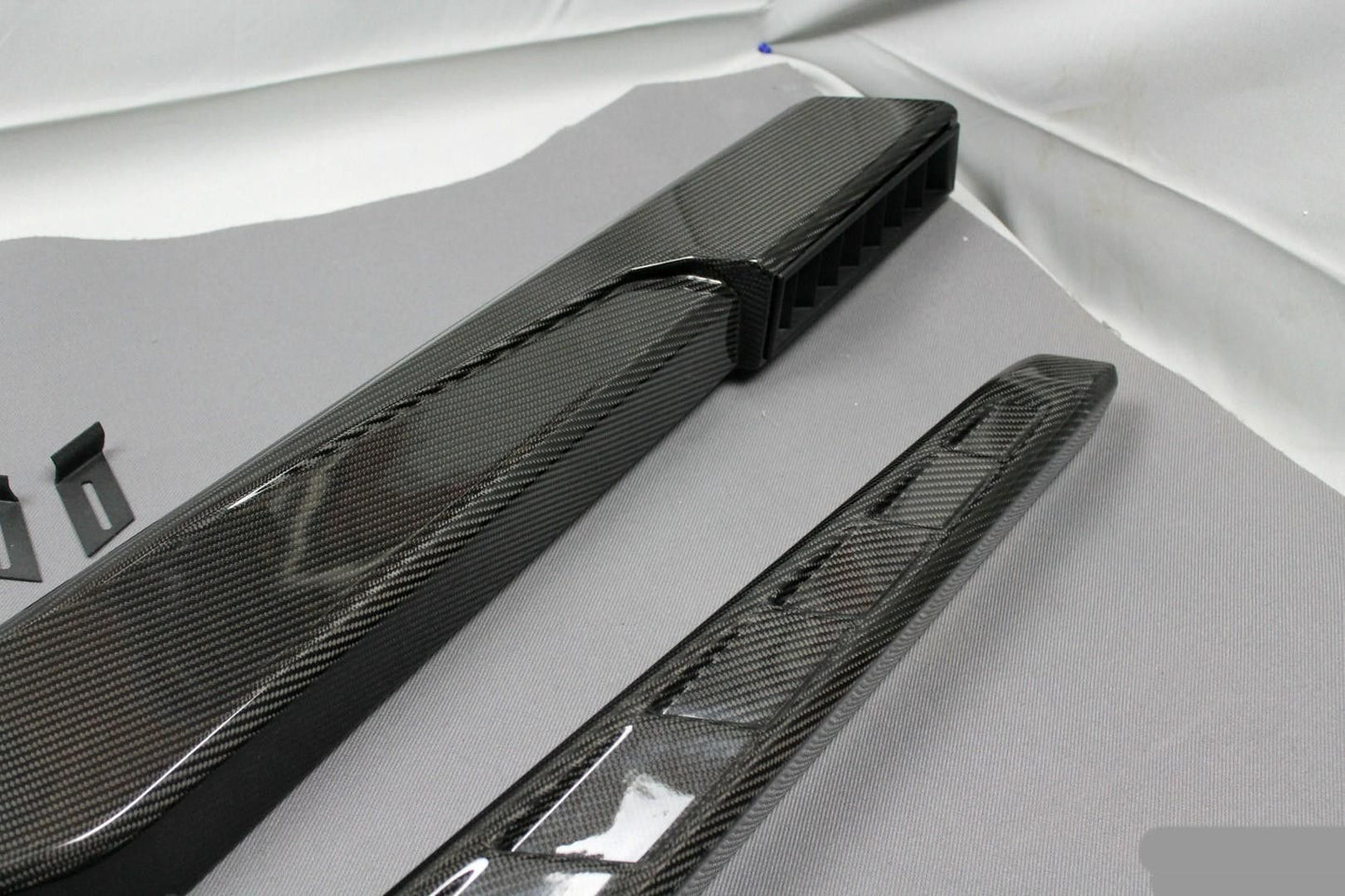 Mercedes-Benz W463 G-Wagon Brabus Style Carbon Fiber Air Intake Snorkels + Badges Set