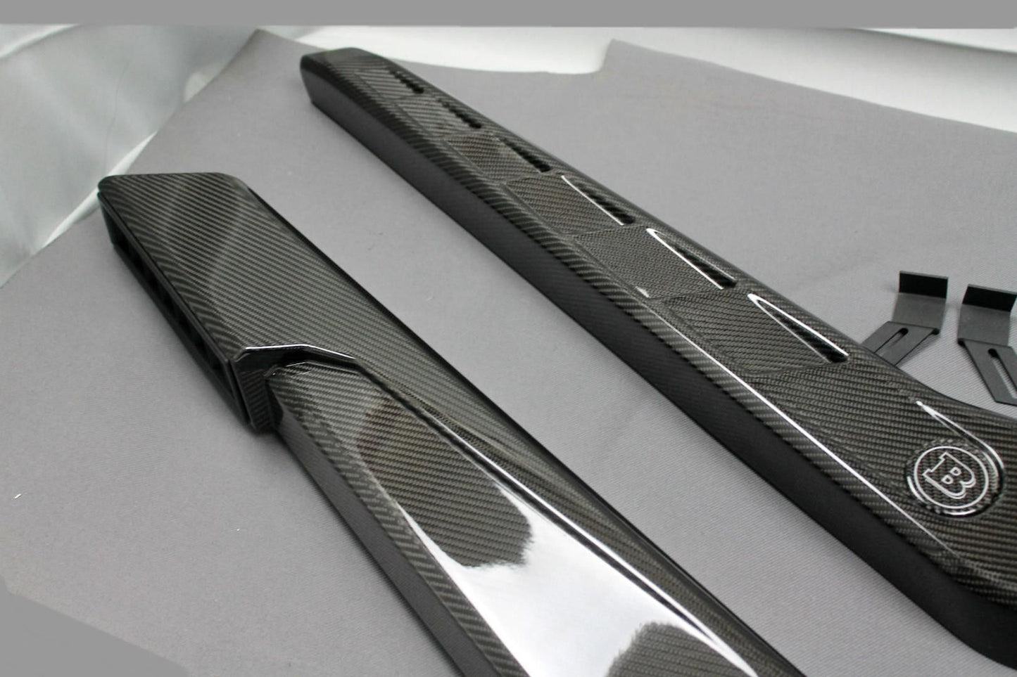 Mercedes-Benz W463 G-Wagon Brabus Style Carbon Fiber Air Intake Snorkels + Badges Set