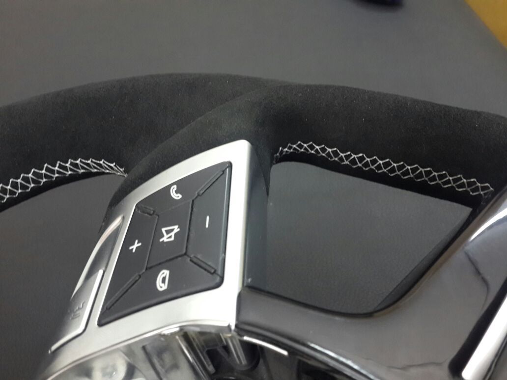 Mercedes-Benz ML W166 GL GLS GLE G W463 W212 E Steering Wheel Carbon Alcantara