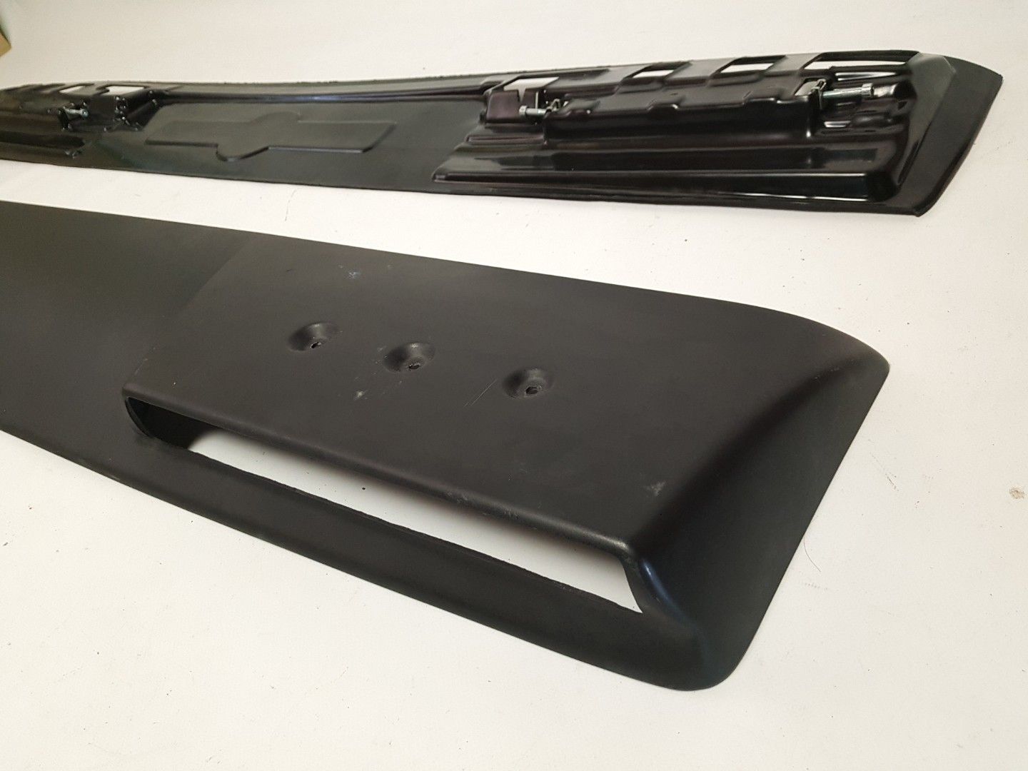 Fiberglass Front Roof Spoiler with LEDs for Mercedes-Benz W463A W464 G-Class