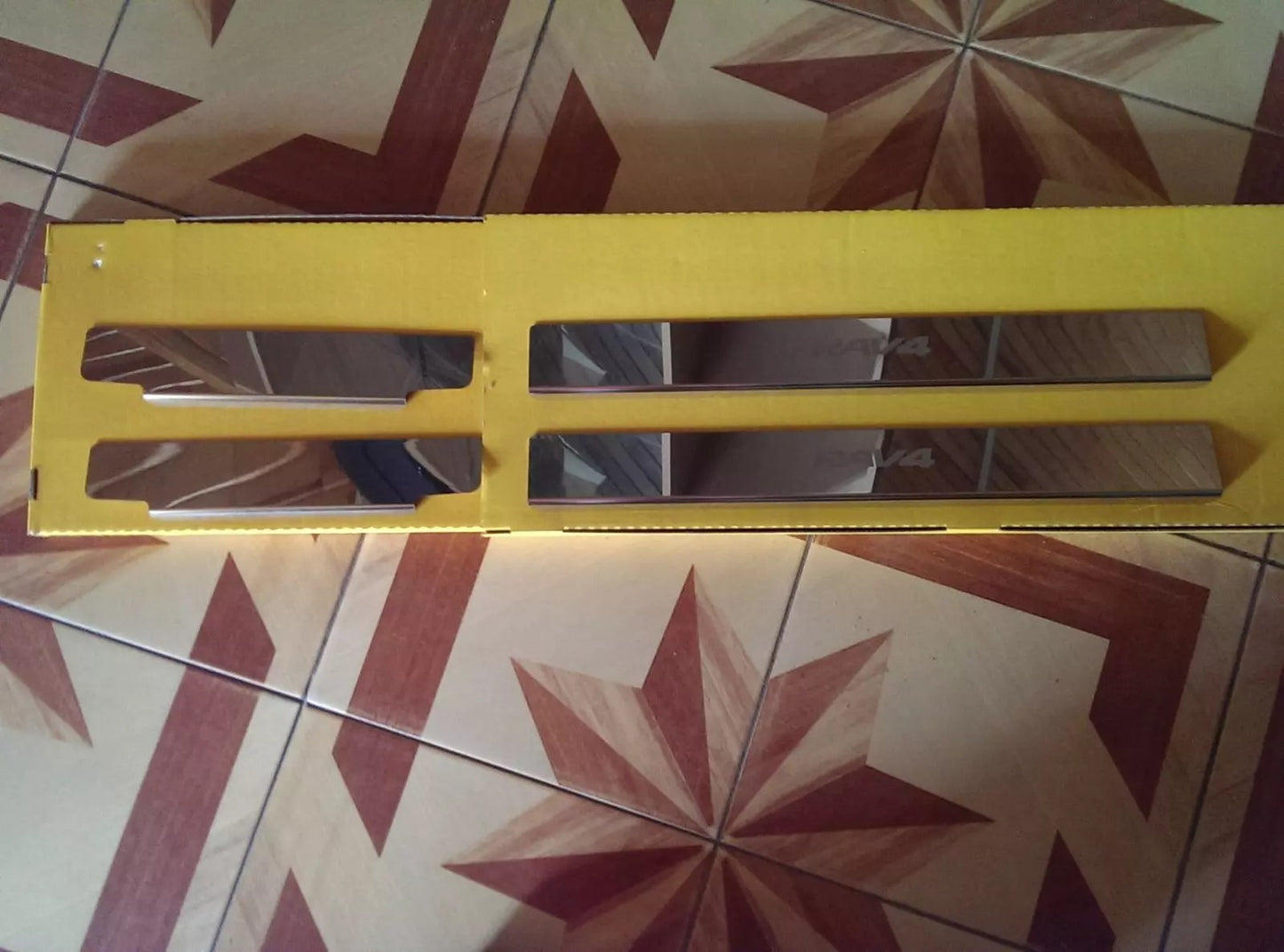 Door Sills Scuff Plates for Toyota RAV-4 2006