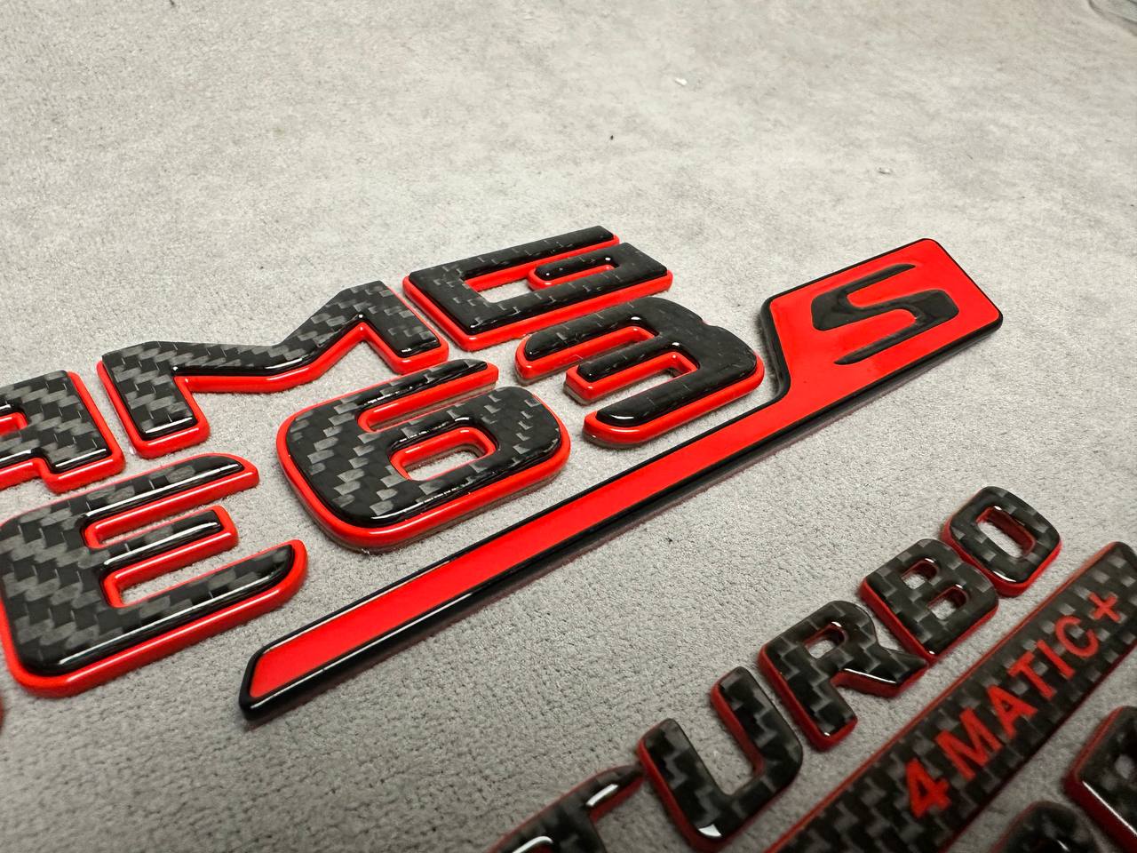 AMG GLE 63S V8 biturbo 4 MATIC+ New Style Red and Carbon Badges Emblems Set for Mercedes-Benz GLE-Class
