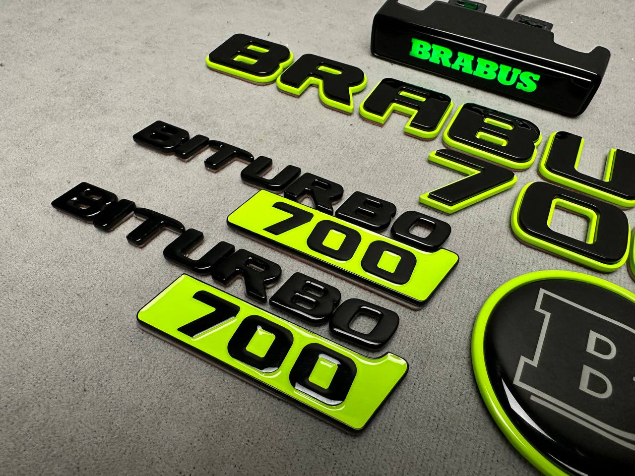 Brabus 700 Style Lime Green Badges Set LED Emblem for Mercedes-Benz W463 W463A W464 W465 G Wagon