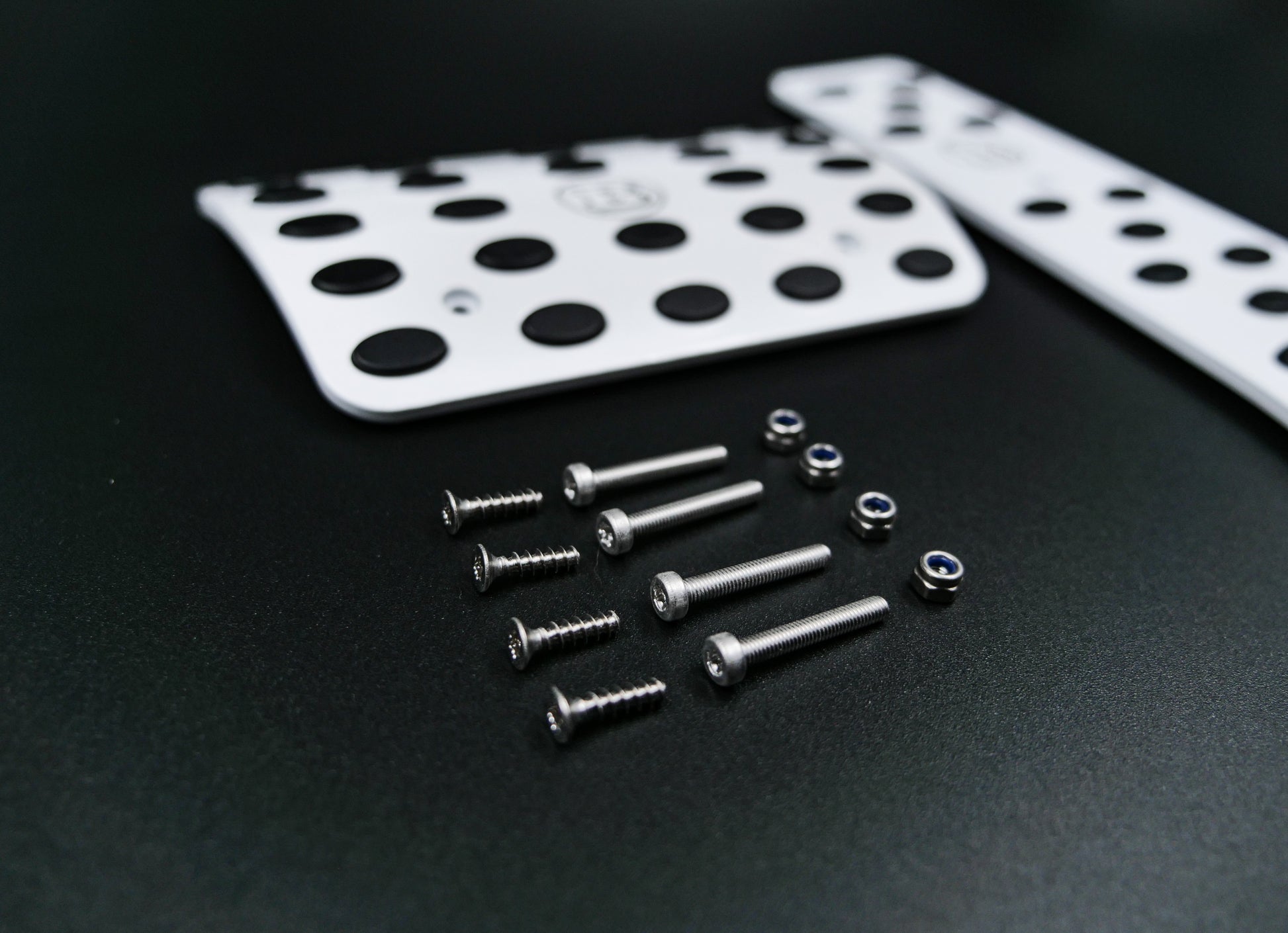 W464 W463A White Brabus Style Pedal Covers Set for G Wagon G-Class