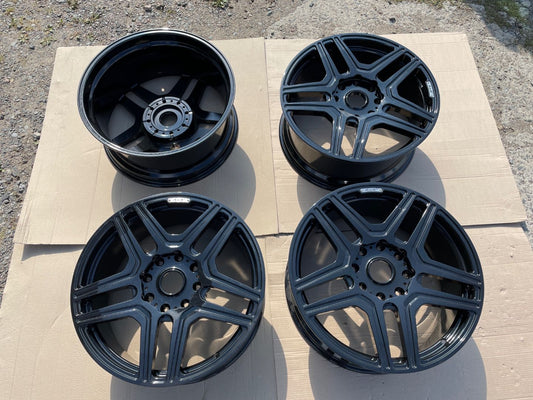 Original Mercedes-Benz W463 4x4 Squared R22 Brabus Monoblock Rims Glossy Black